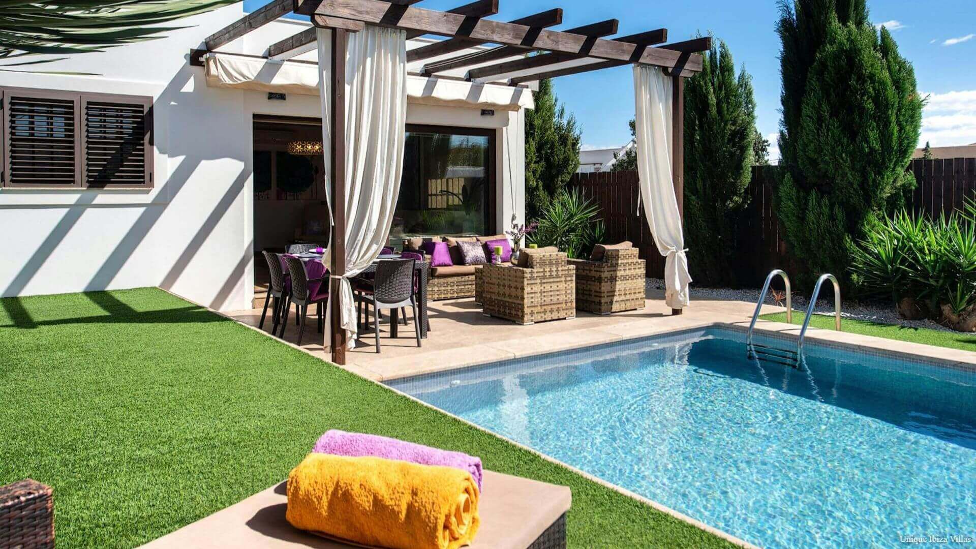 VILLA TAVARIS