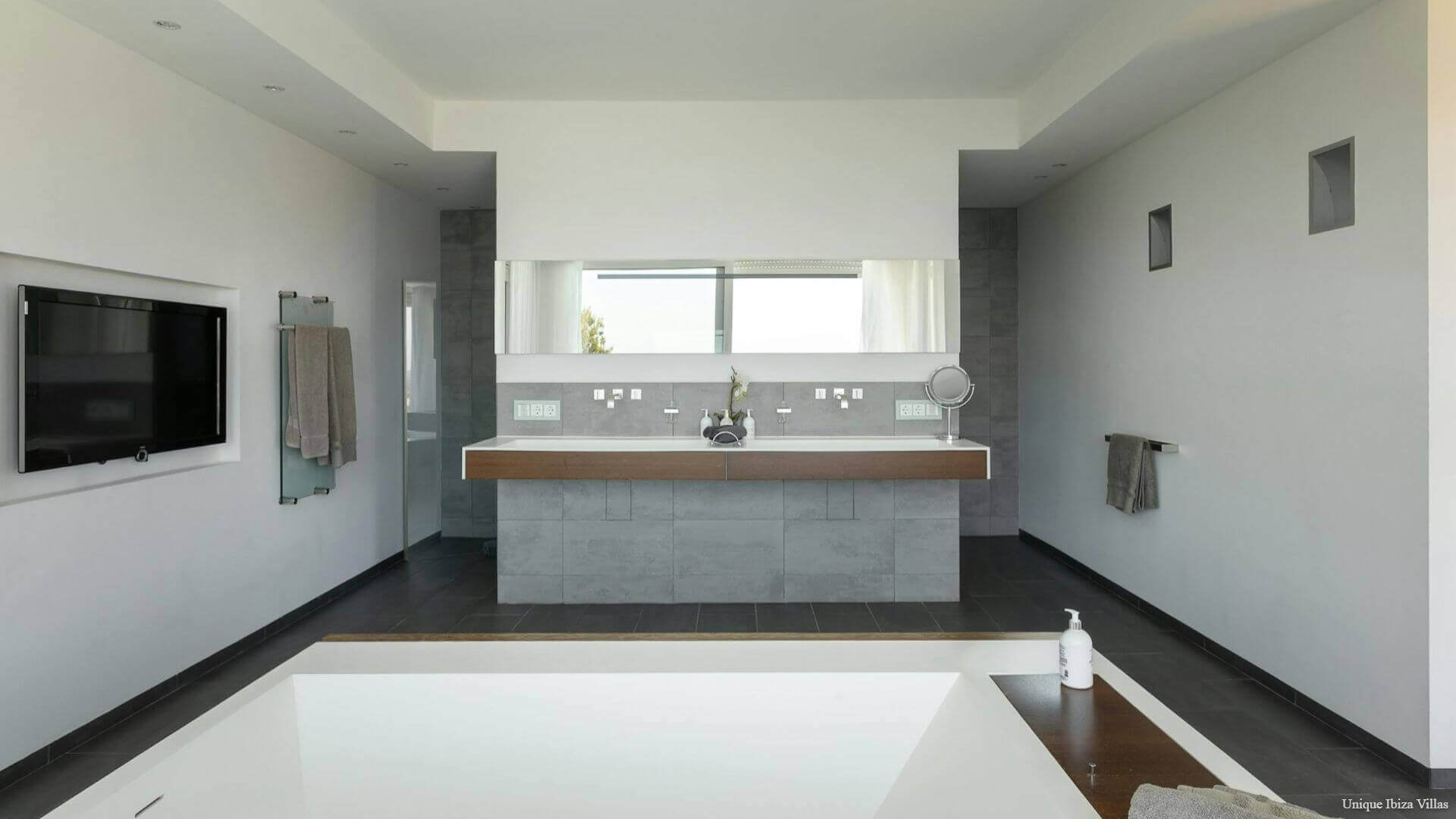 CASA MIMI - Santa Eulalia - 4 Bedrooms - HEATED POOL