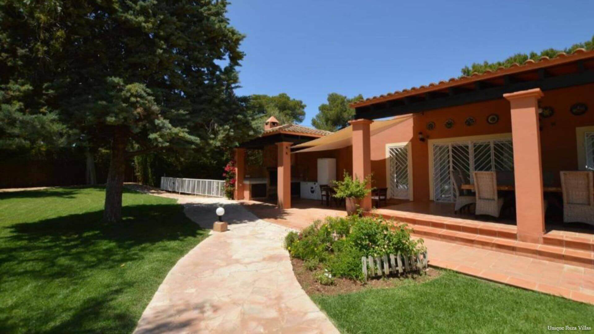 VILLA LUCIA - 4 Bedrooms - Es Torrent Near Cala Jondal/Porroig/ Es Cubells