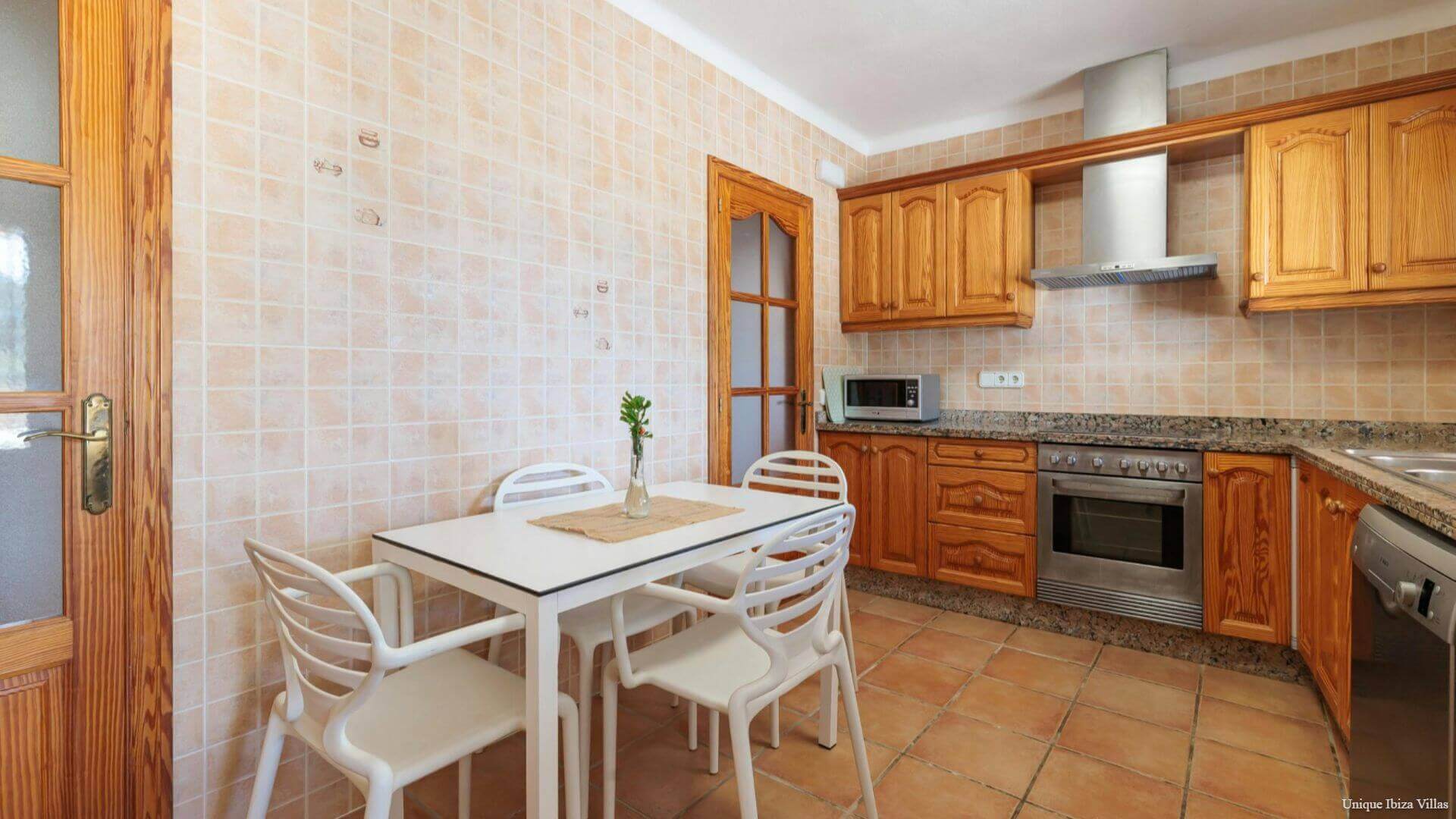 VILLA SA TARONGERADA - 3 Bedrooms - Cala Llonga (Walk To Beach)