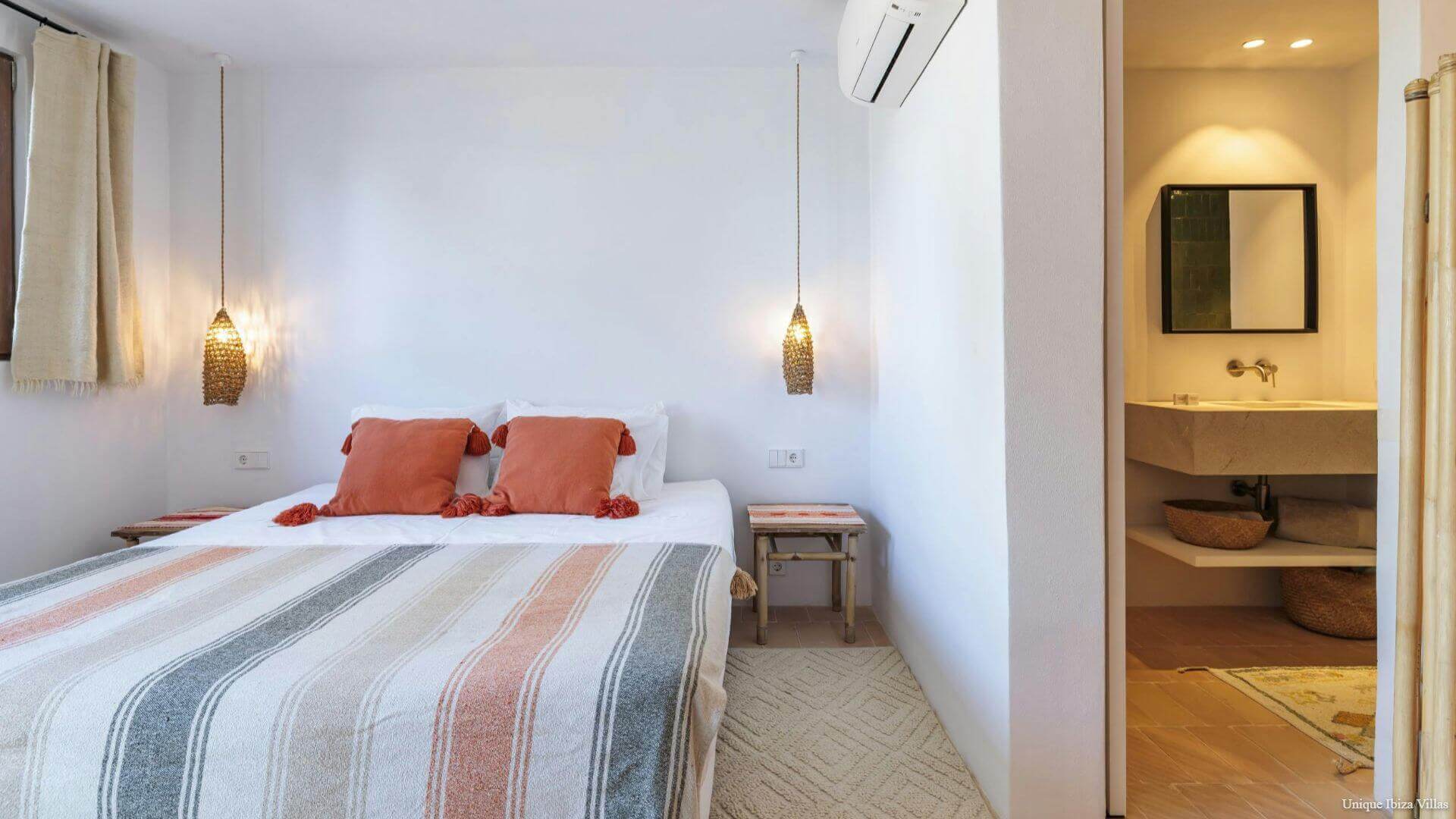 CASA PINS - 3 Bedrooms - Cala Conta/Cala Bassa