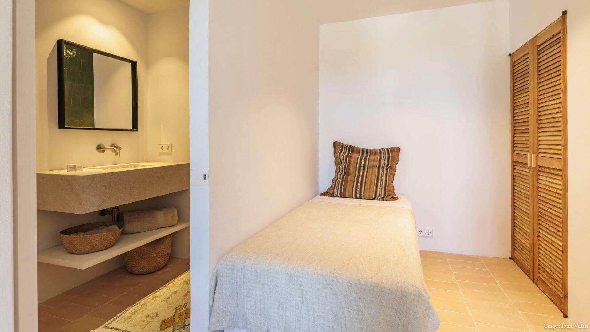 CASA PINS - 3 Bedrooms - Cala Conta/Cala Bassa