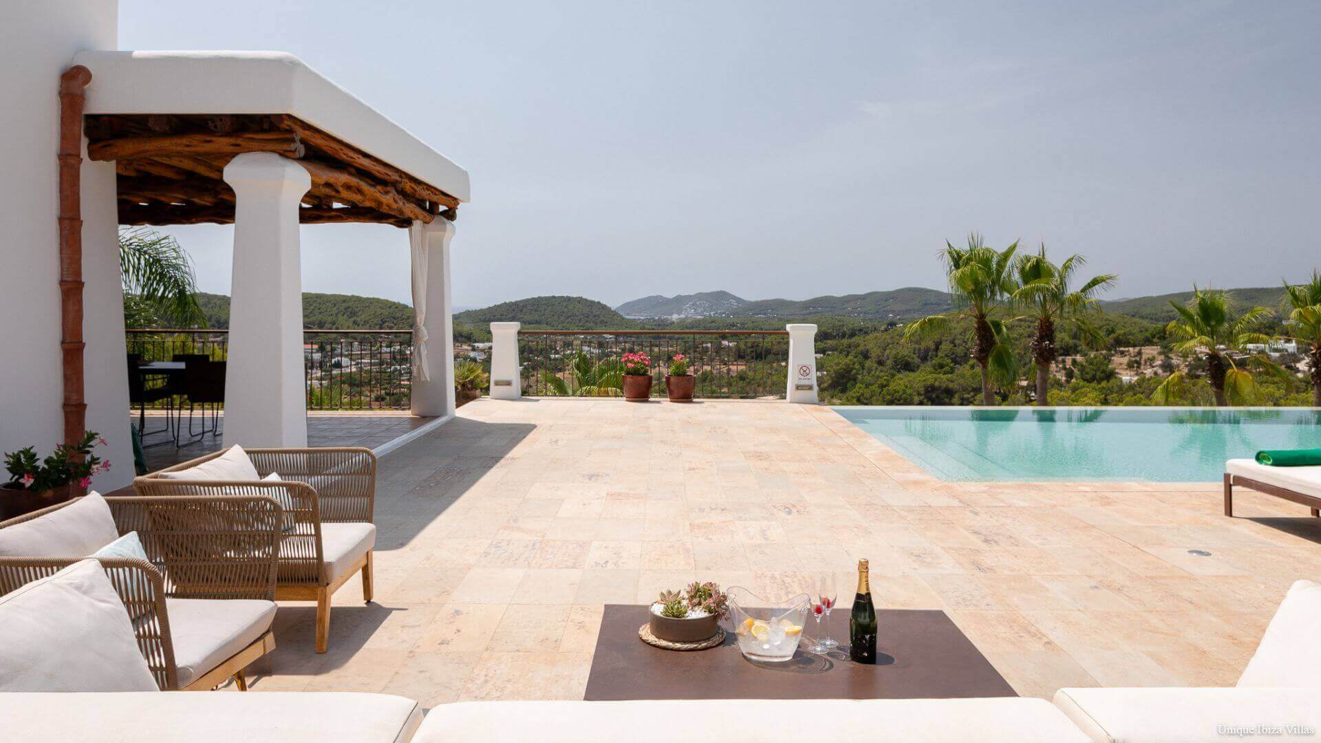 VILLA CAN LLOSAS DE DALT - 5 Bedrooms - San Carlos/Las Dalias