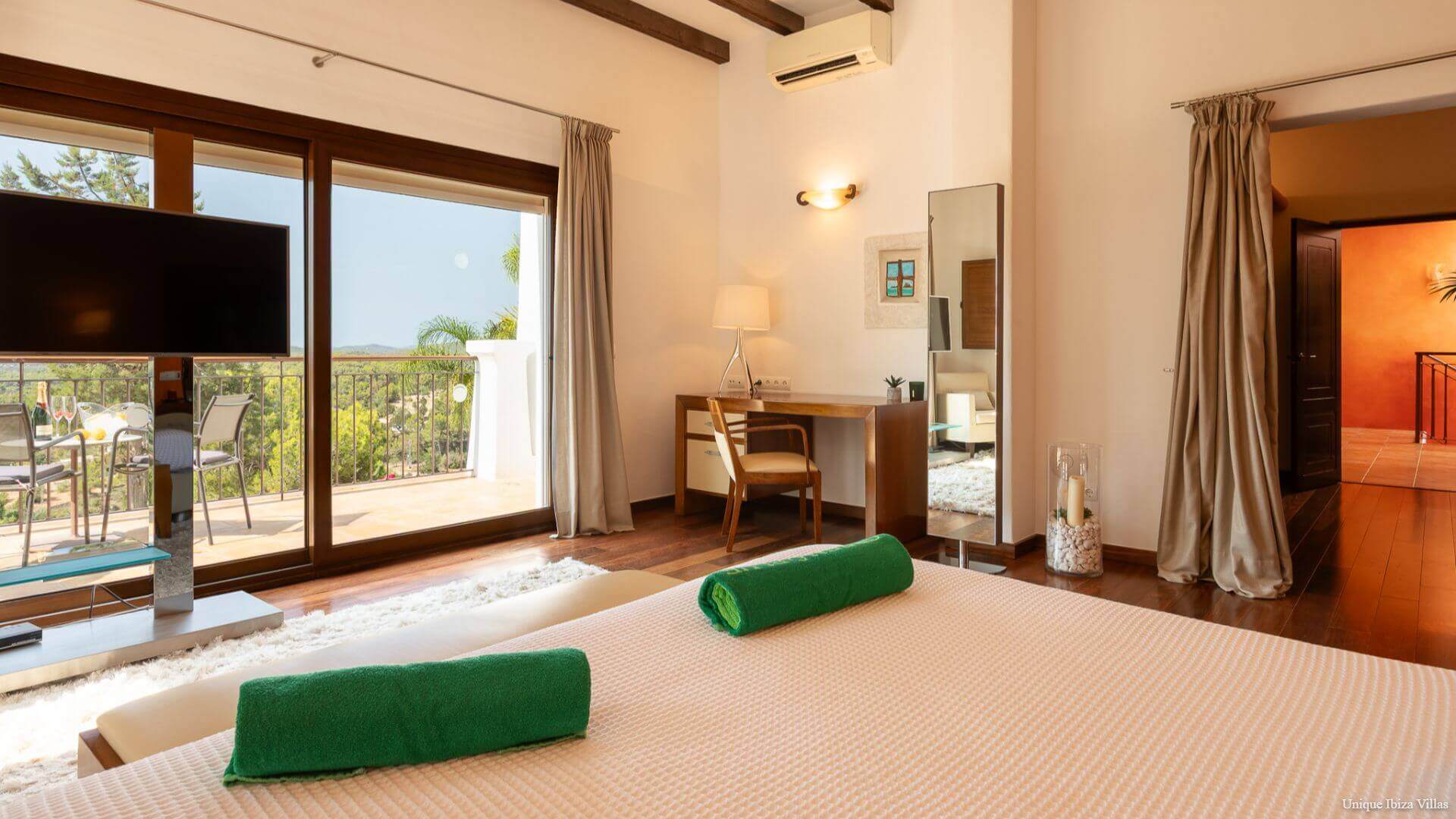 VILLA CAN LLOSAS DE DALT - 5 Bedrooms - San Carlos/Las Dalias