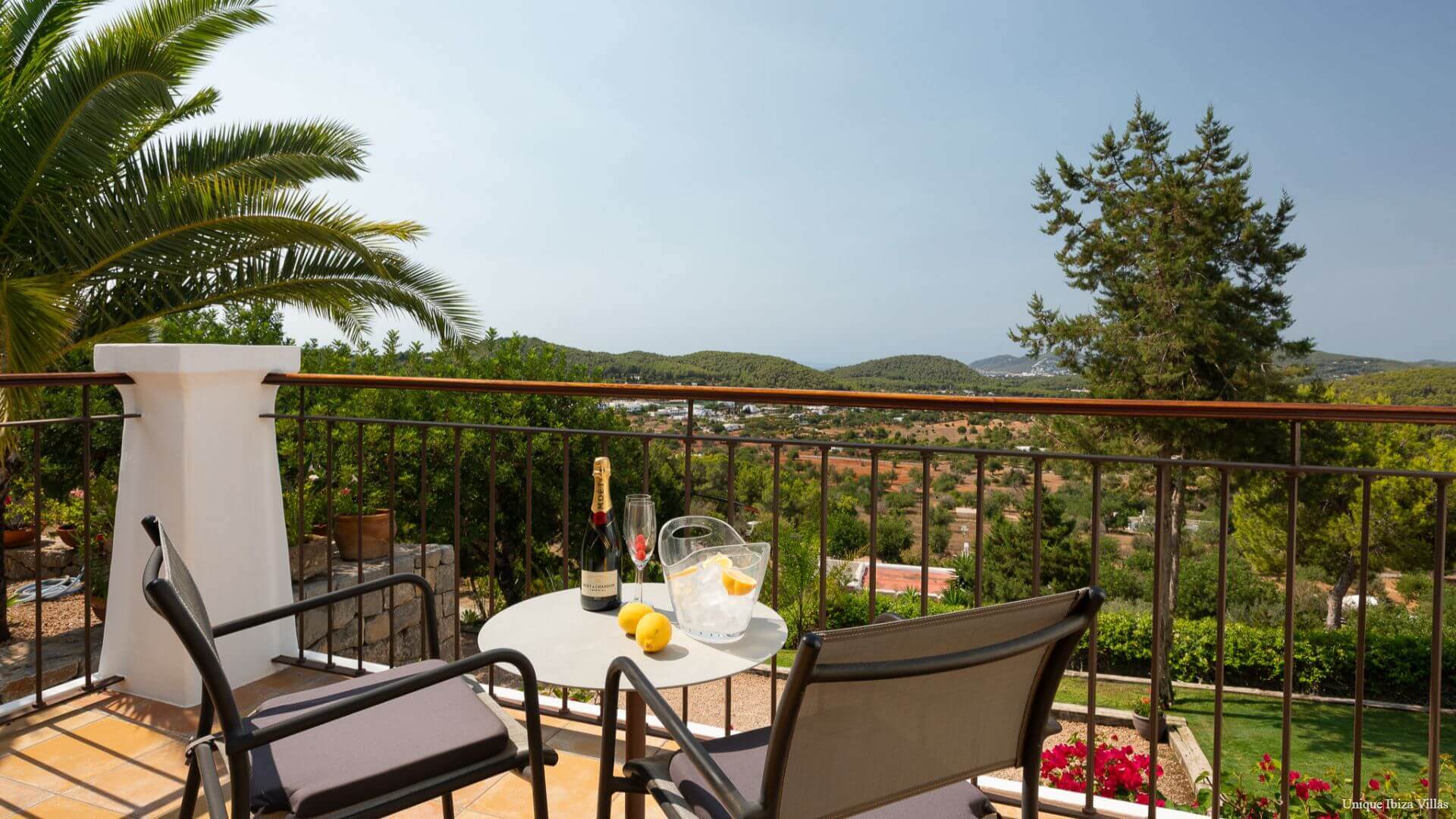 VILLA CAN LLOSAS DE DALT - 5 Bedrooms - San Carlos/Las Dalias