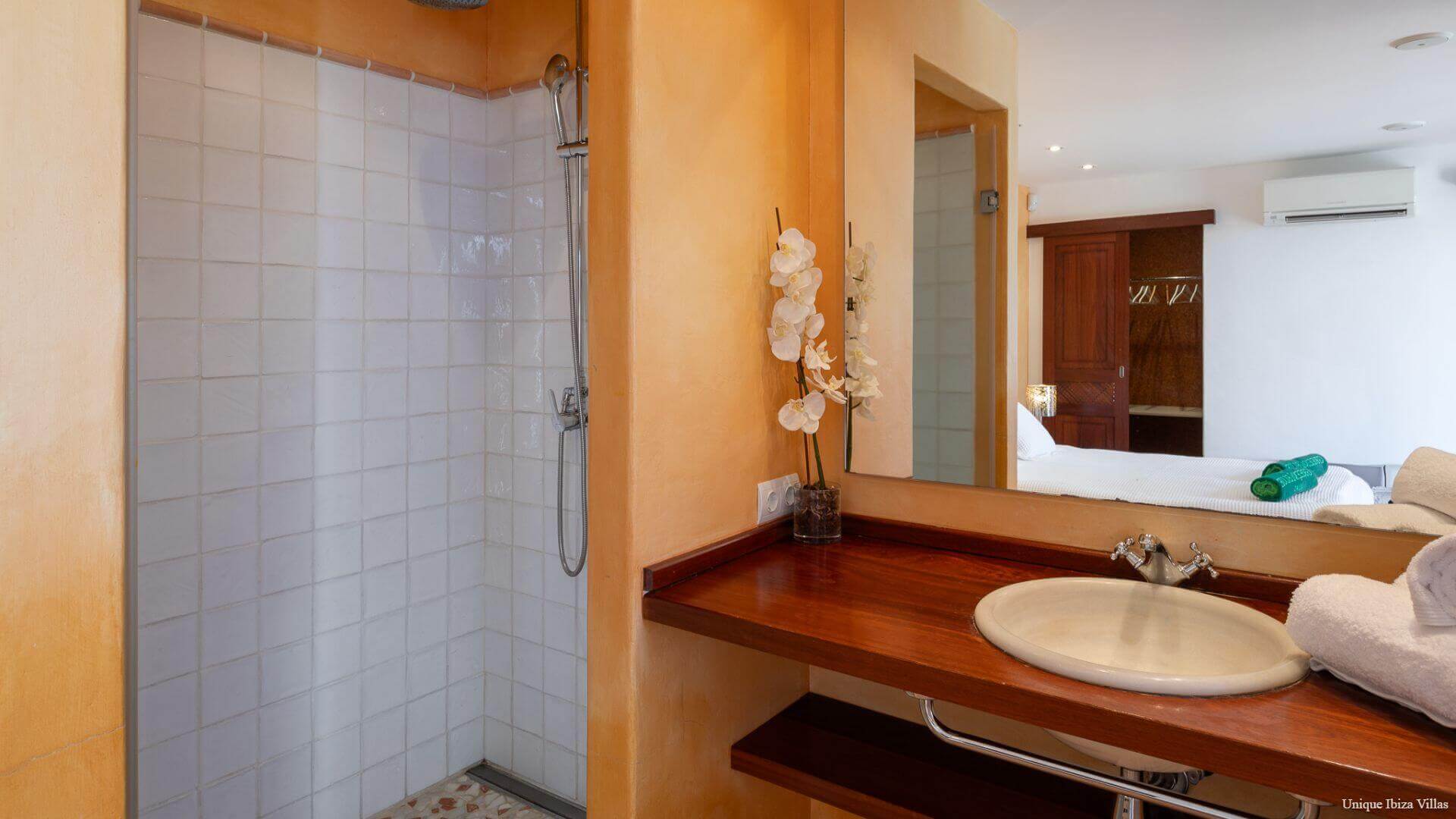 VILLA CAN LLOSAS DE DALT - 5 Bedrooms - San Carlos/Las Dalias