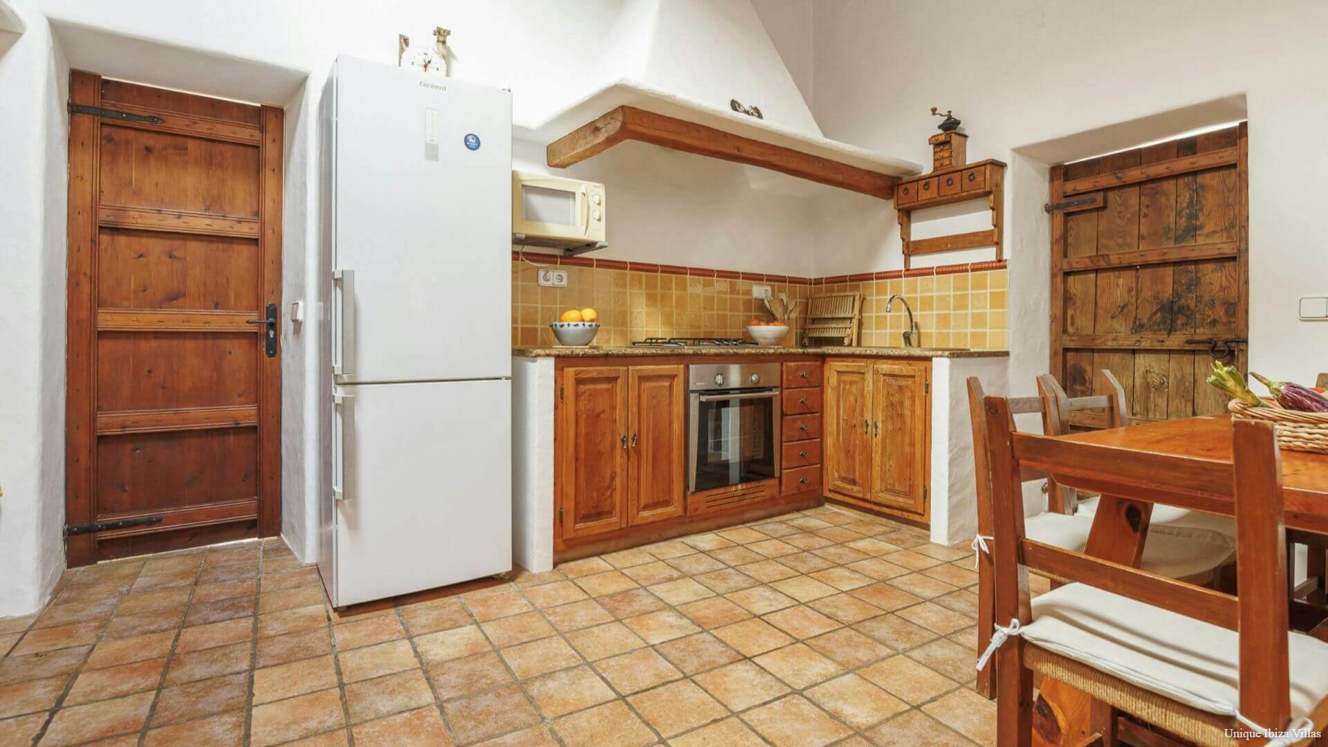 ES REPOS VELL - 4 Bedrooms - San Carlos/Sant Carles