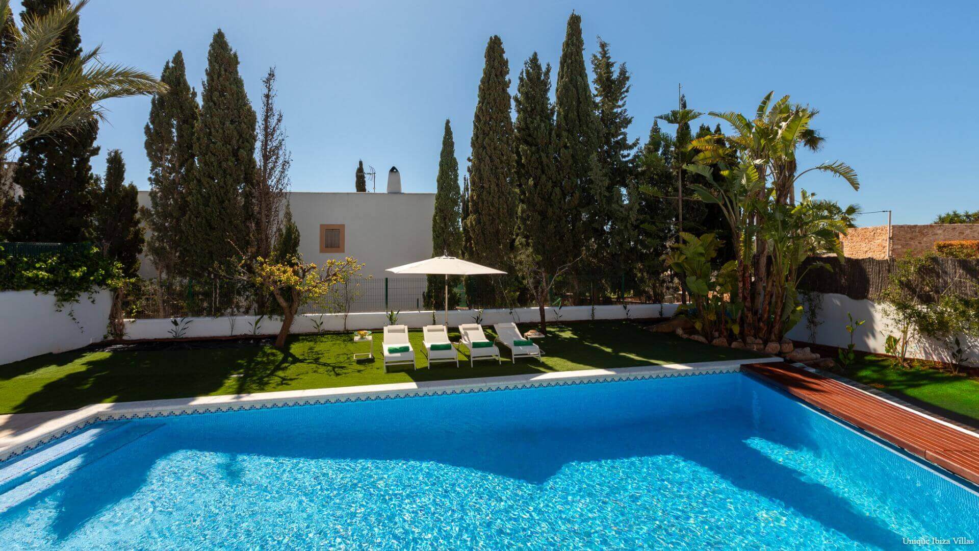 VILLA LINA - 4 Bedrooms - Santa Gertrudis (Walk To Village)