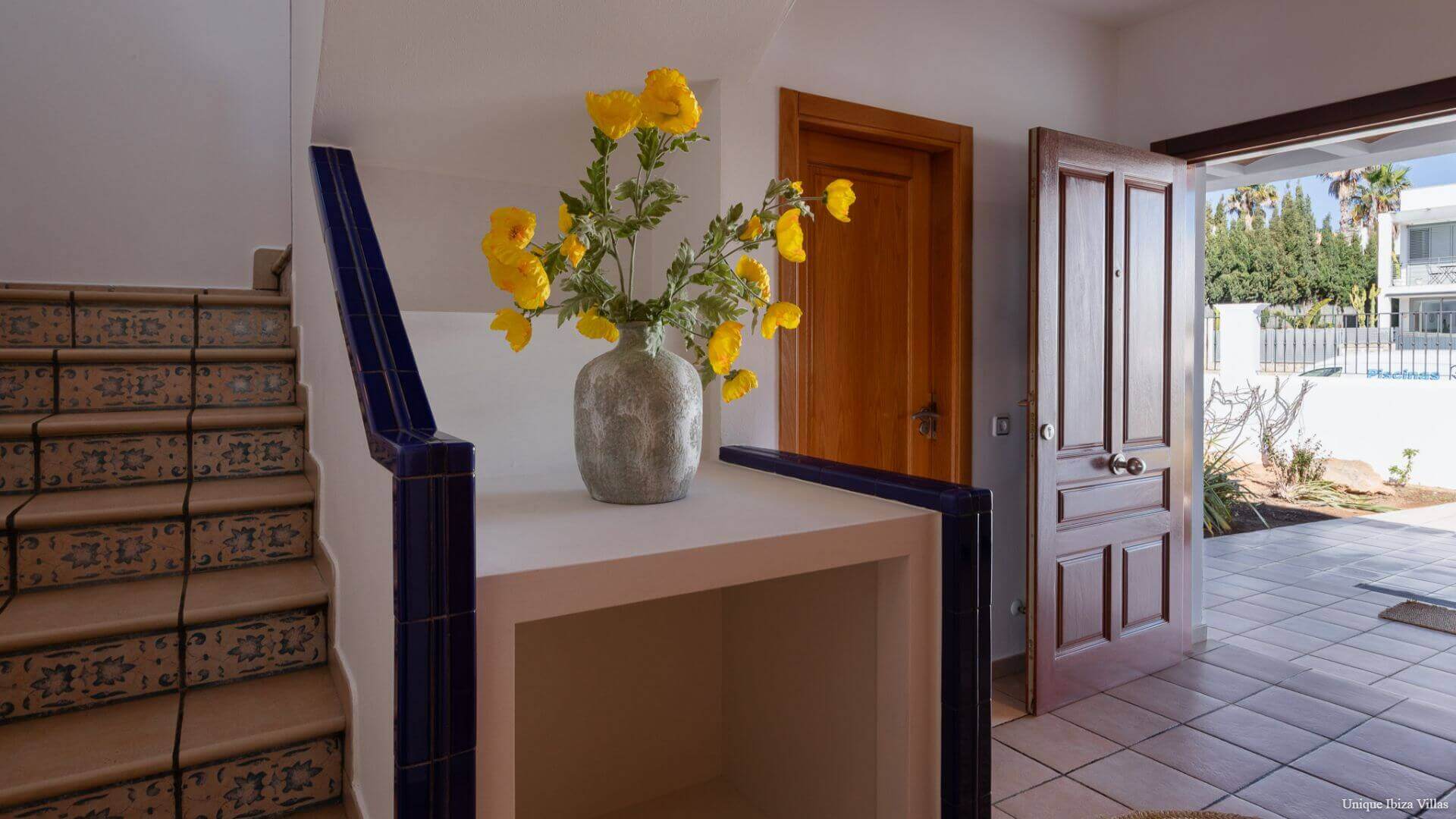 VILLA LINA - 4 Bedrooms - Santa Gertrudis (Walk To Village)