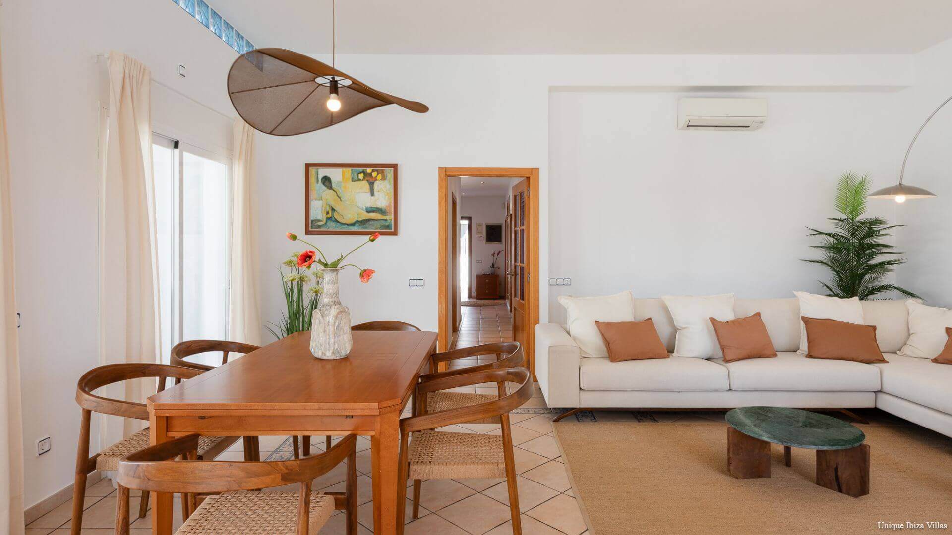 VILLA LINA - 4 Bedrooms - Santa Gertrudis (Walk To Village)