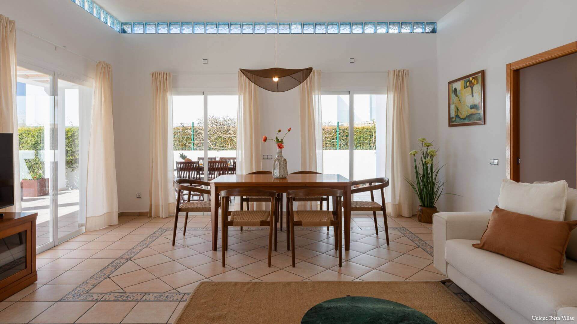 VILLA LINA - 4 Bedrooms - Santa Gertrudis (Walk To Village)