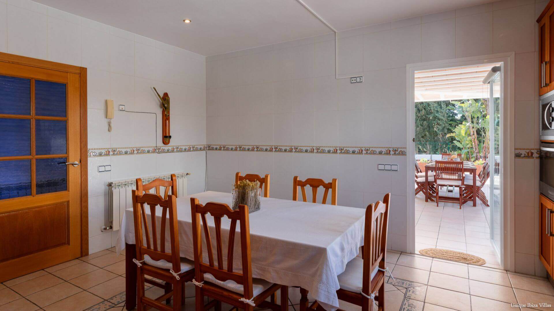 VILLA LINA - 4 Bedrooms - Santa Gertrudis (Walk To Village)
