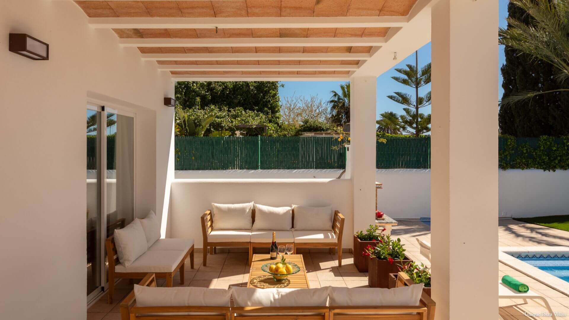 VILLA LINA - 4 Bedrooms - Santa Gertrudis (Walk To Village)
