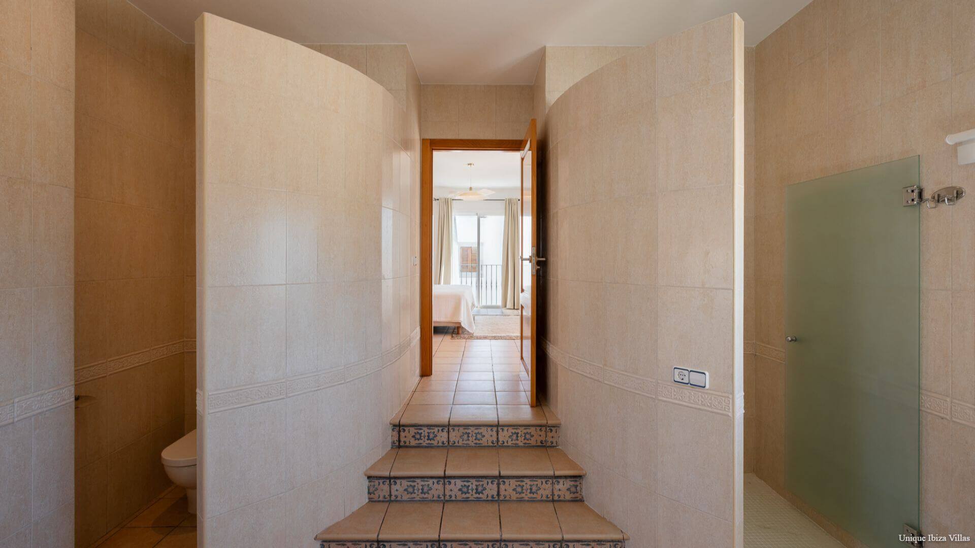 VILLA LINA - 4 Bedrooms - Santa Gertrudis (Walk To Village)