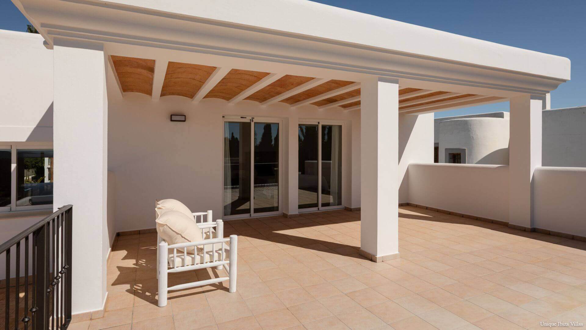 VILLA LINA - 4 Bedrooms - Santa Gertrudis (Walk To Village)