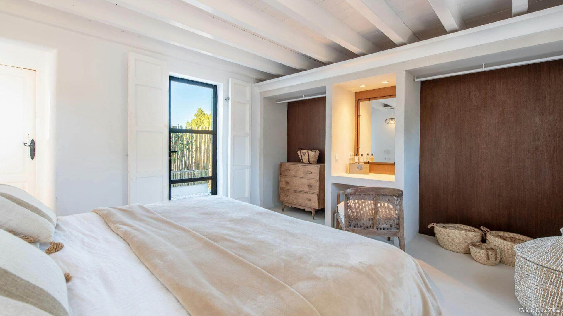 FINCA DAYANARA - 5 Bedrooms - Near San Rafael & Ibiza Town
