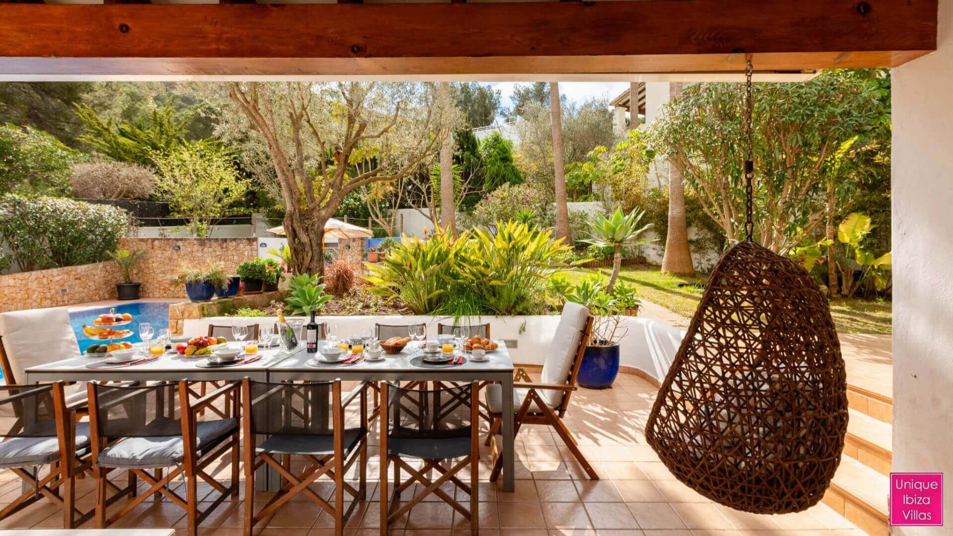 VILLA BLANCA - 4 Bedrooms - Santa Eulalia (Walk To Beach)