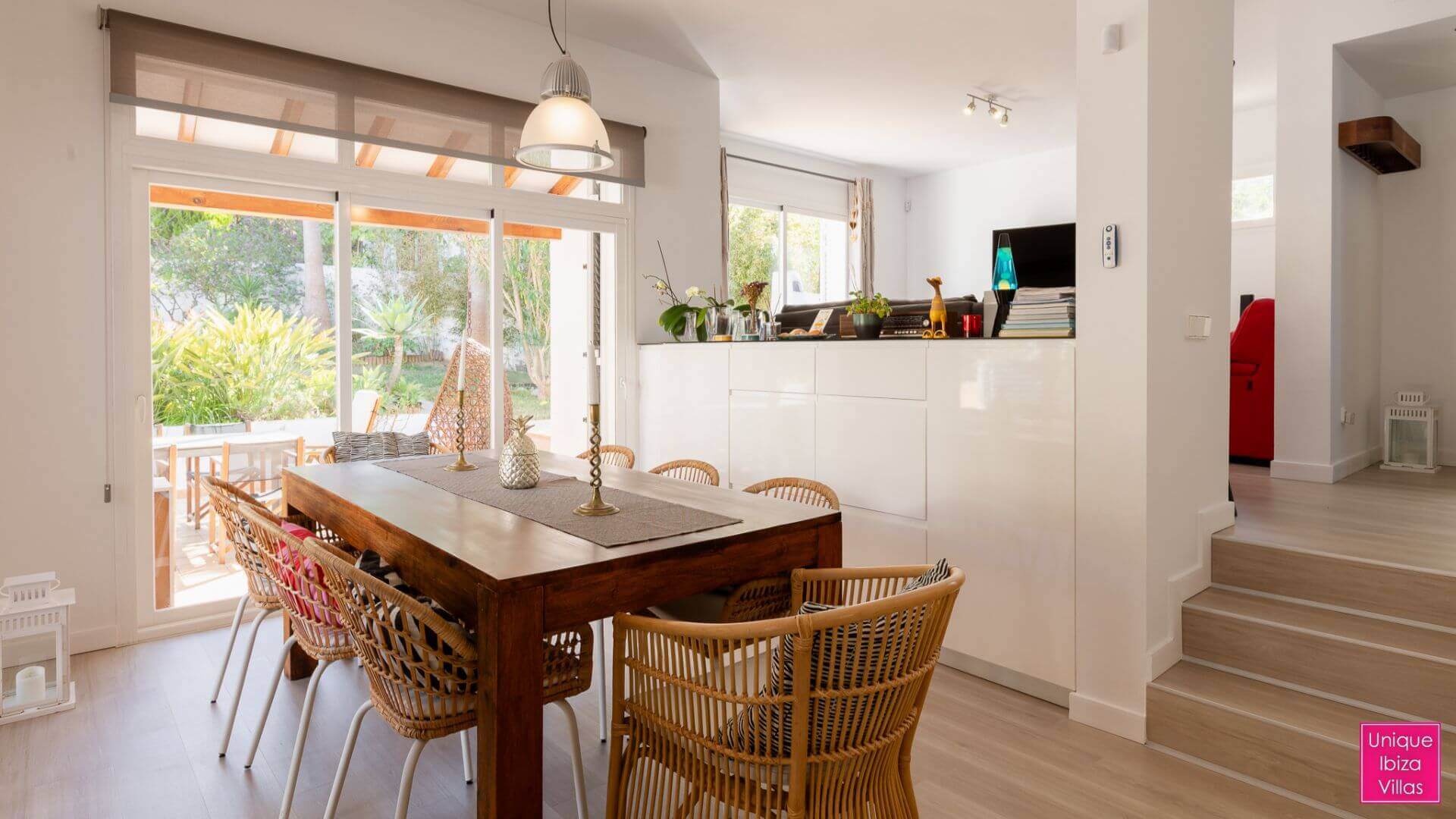 VILLA BLANCA - 4 Bedrooms - Santa Eulalia (Walk To Beach)