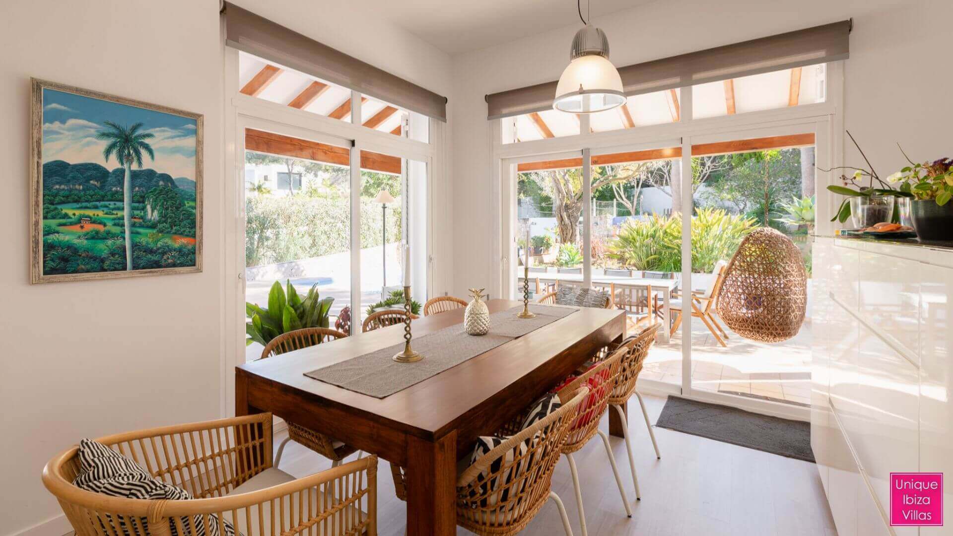 VILLA BLANCA - 4 Bedrooms - Santa Eulalia (Walk To Beach)