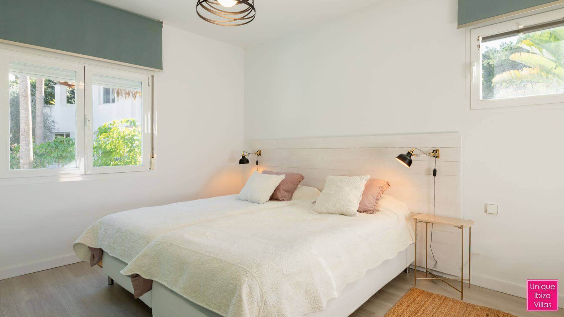 VILLA BLANCA - 4 Bedrooms - Santa Eulalia (Walk To Beach)
