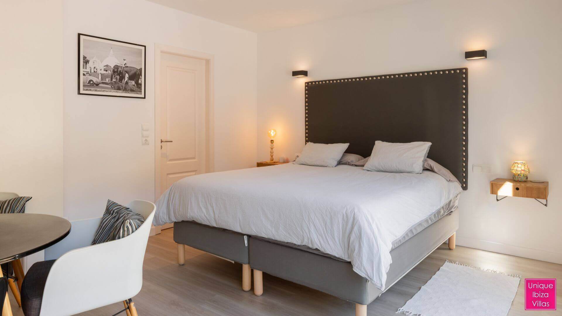 VILLA BLANCA - 4 Bedrooms - Santa Eulalia (Walk To Beach)