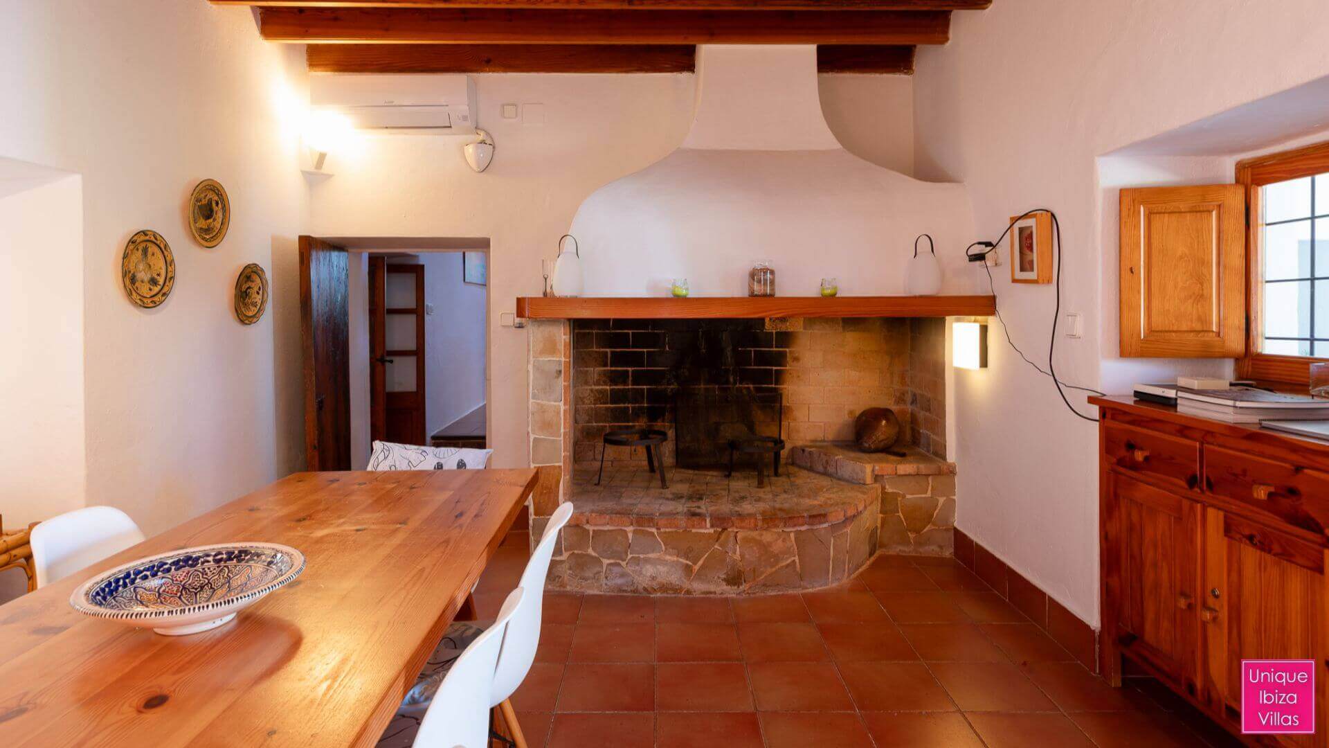 Villa Ses Cases Altes D'Arabi - Rural near Santa Eulalia