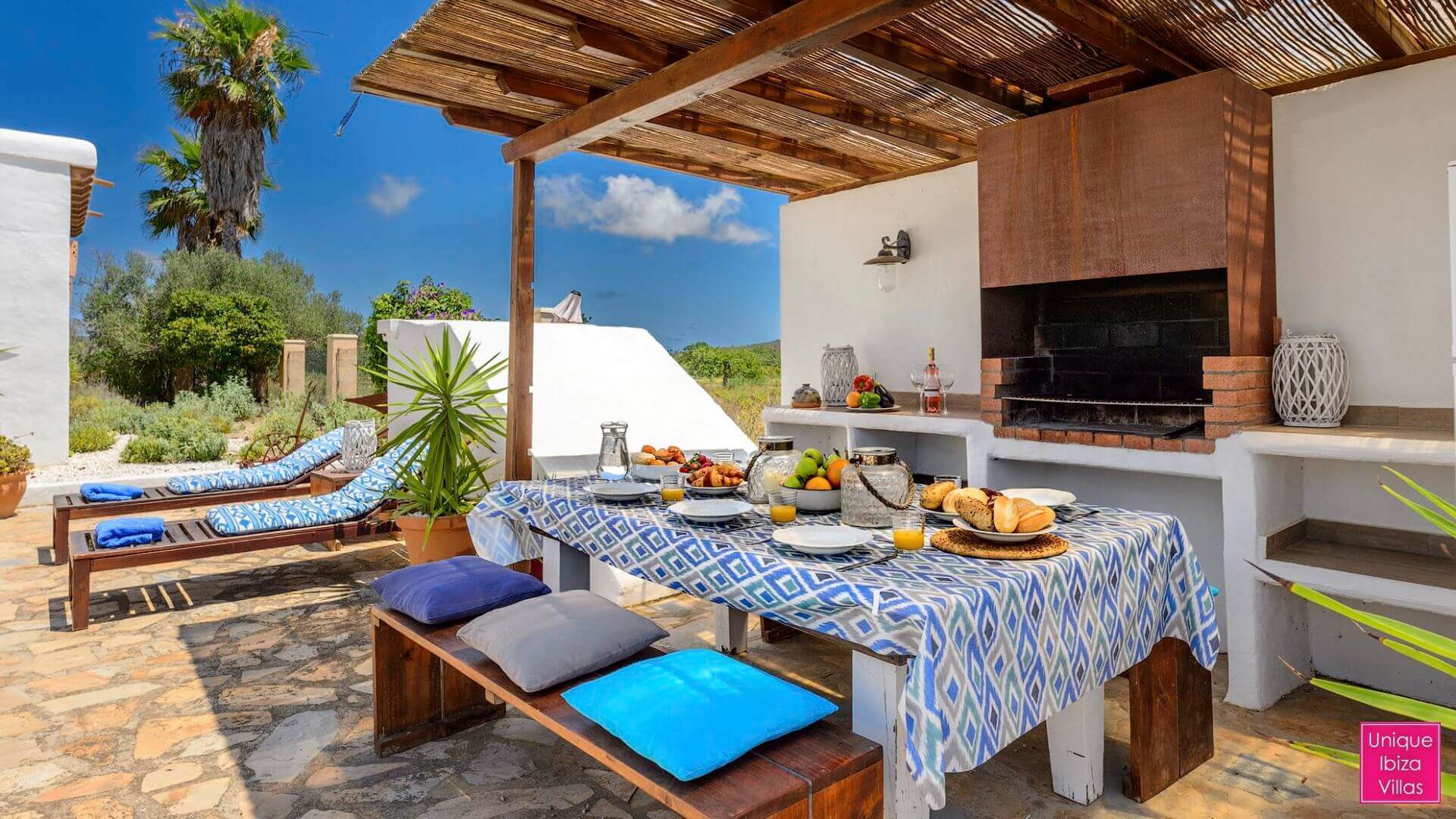 VILLA CANA CLARA - 3 Bedrooms - San Lorenzo/San Carlos/Atzaro Ibiza (Rural)