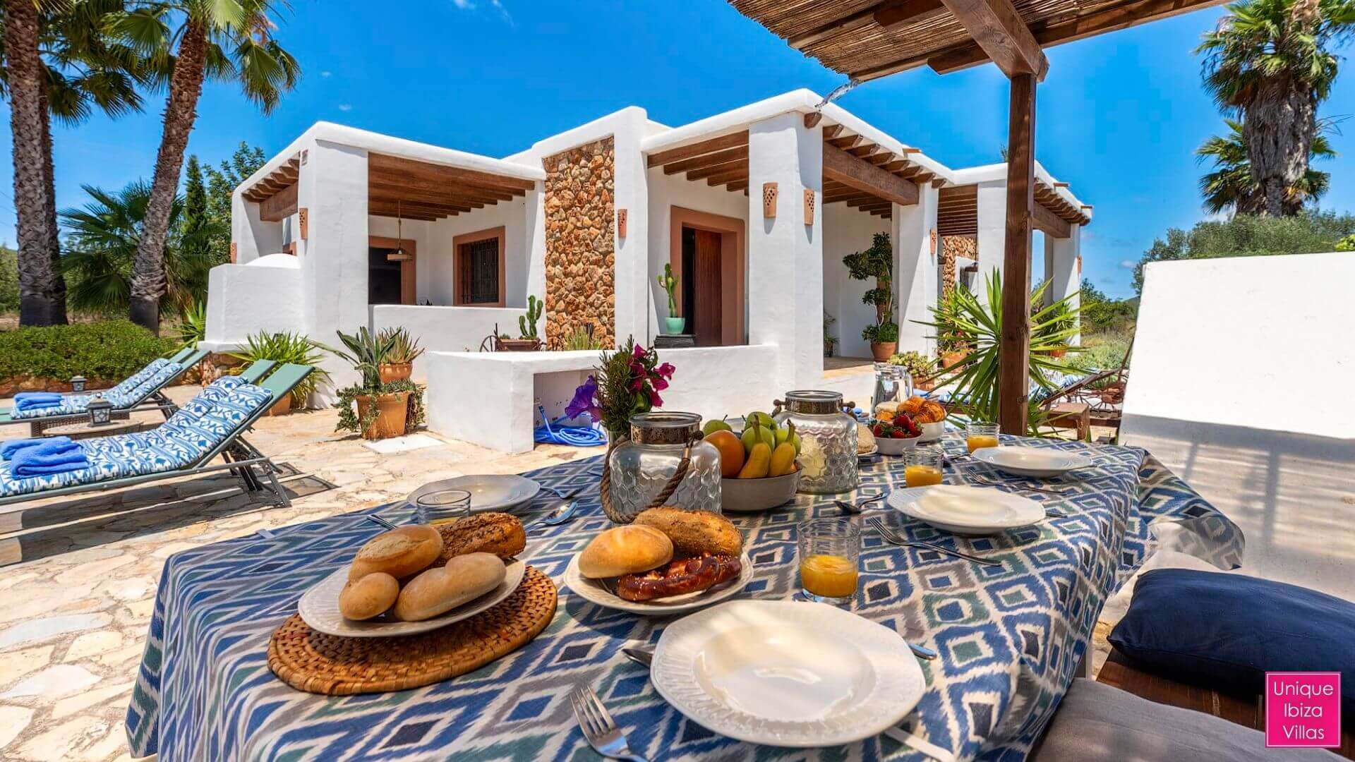 VILLA CANA CLARA - 3 Bedrooms - San Lorenzo/San Carlos/Atzaro Ibiza (Rural)