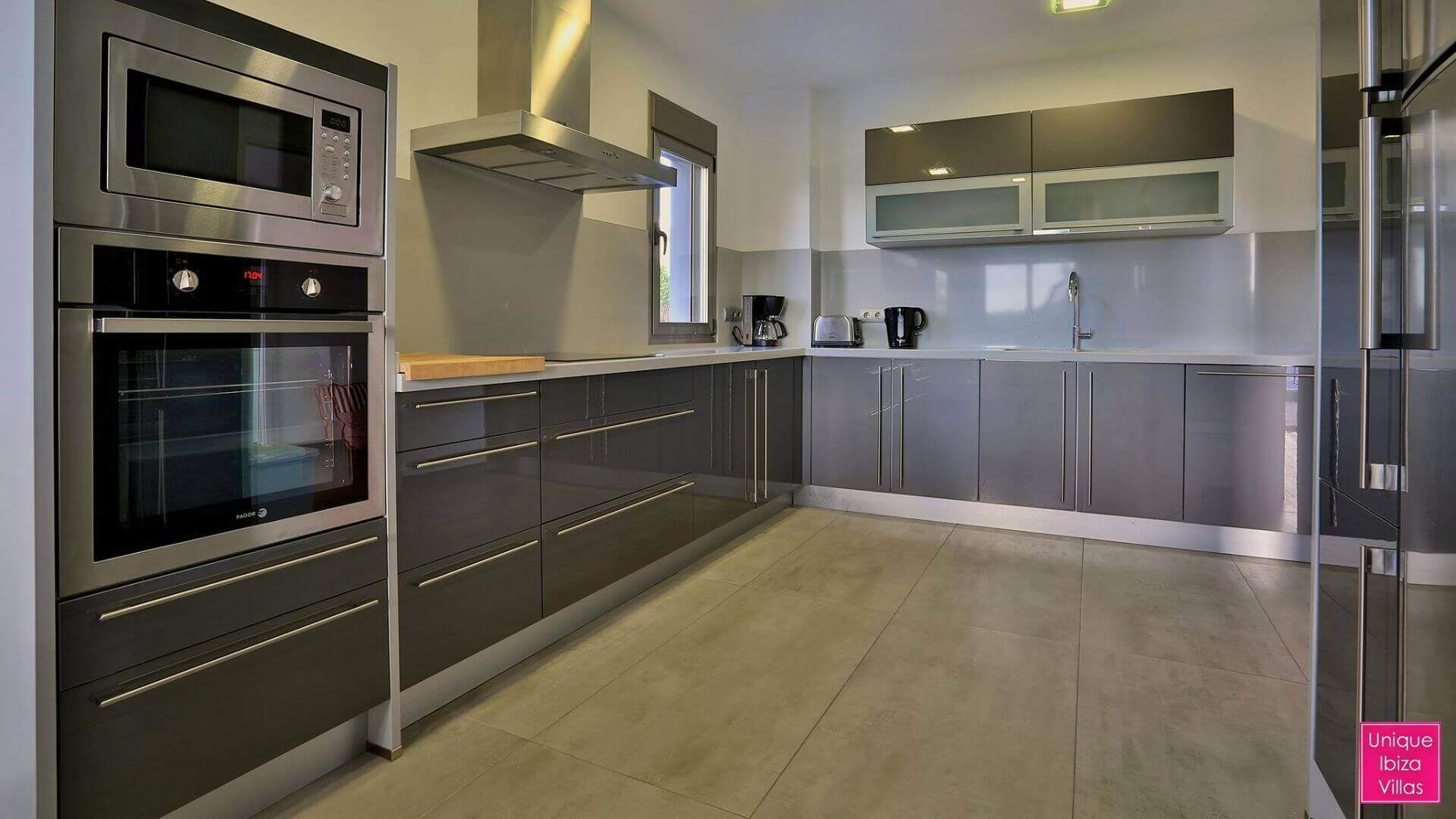 VILLA ENCORE - 4 Bedrooms - Near Ibiza Town
