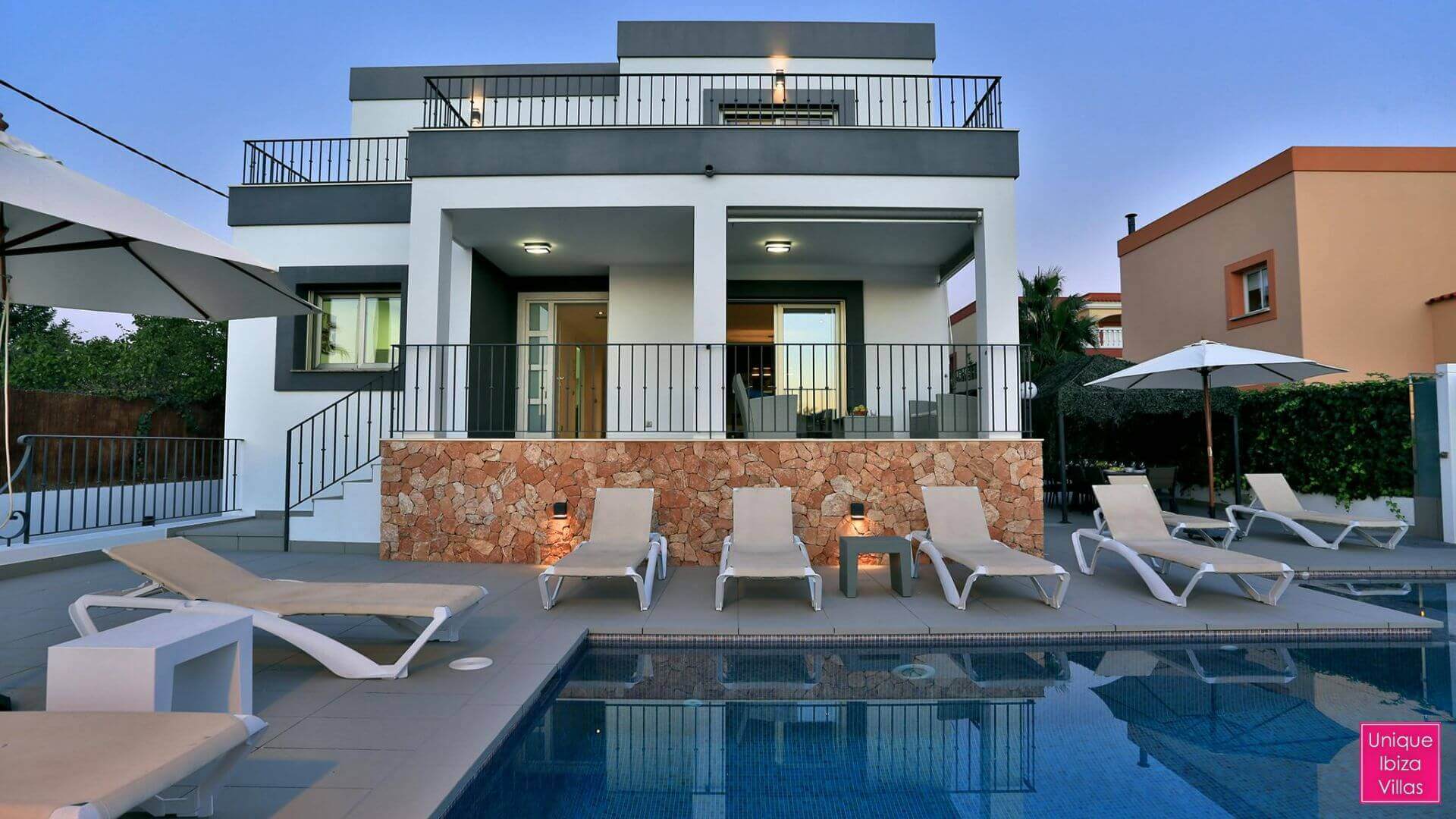 VILLA ENCORE - 4 Bedrooms - Near Ibiza Town