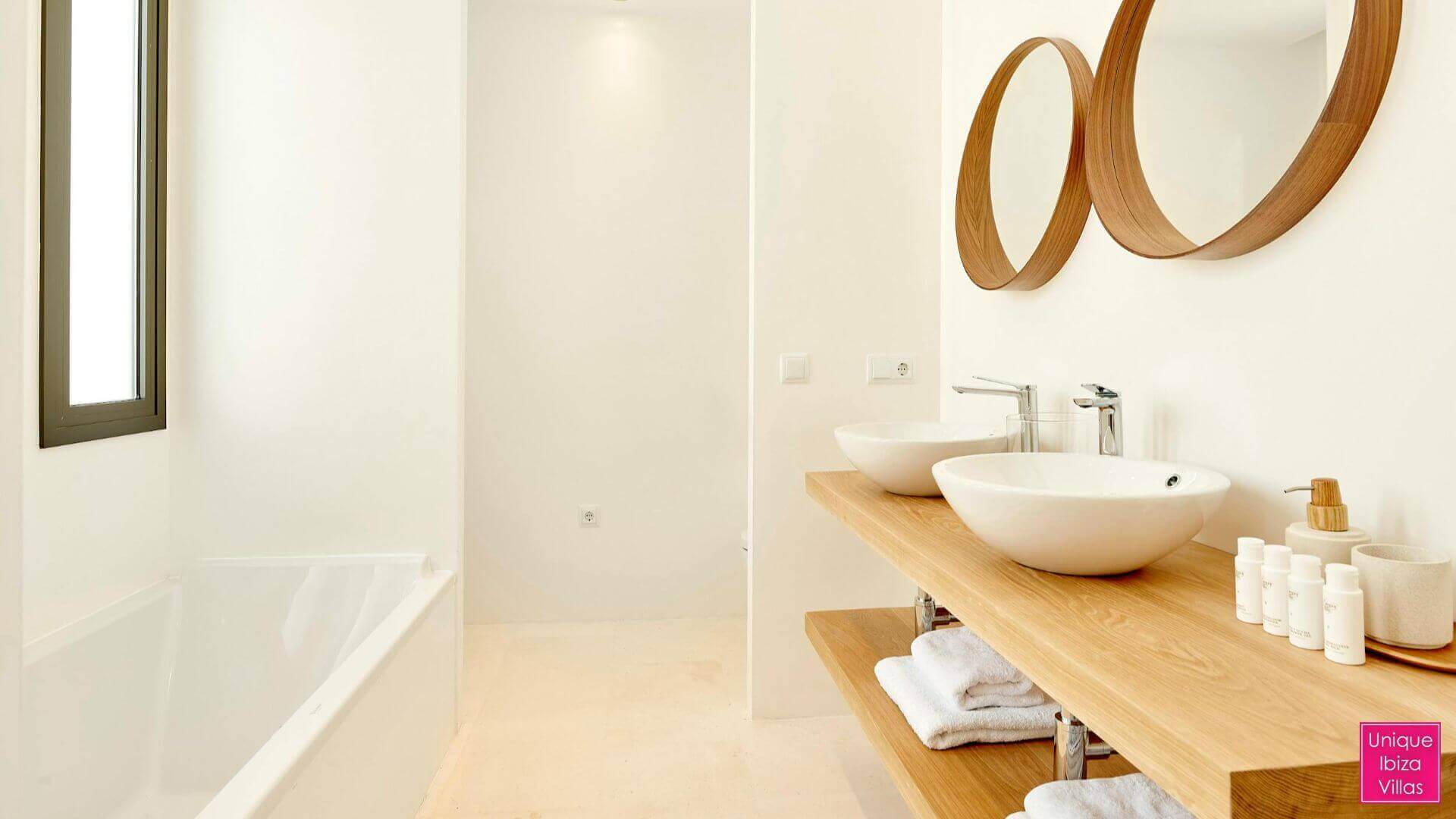VILLA ORA - 3 Bedrooms - Can Besso Near Ibiza Town