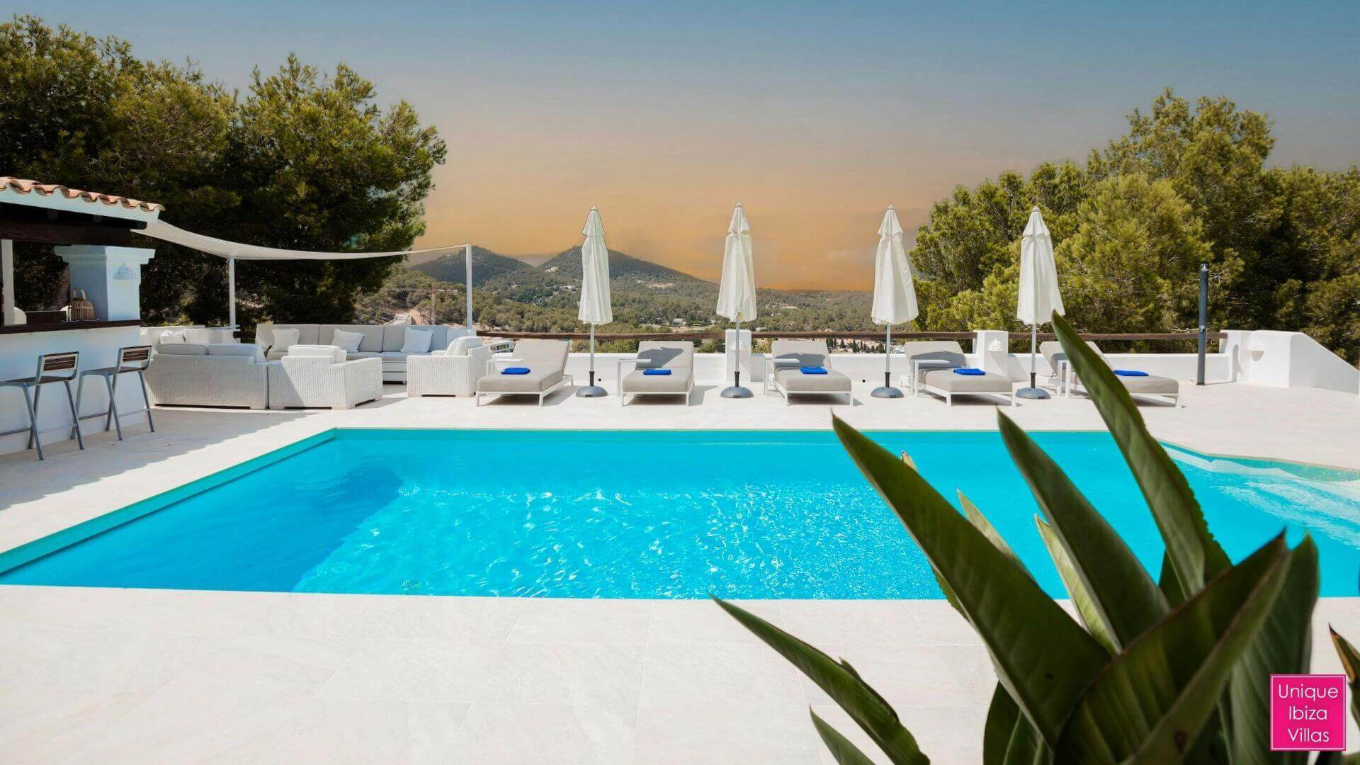 CAN DESTINO DELUXE - 6 Bedrooms - Roca Llisa 