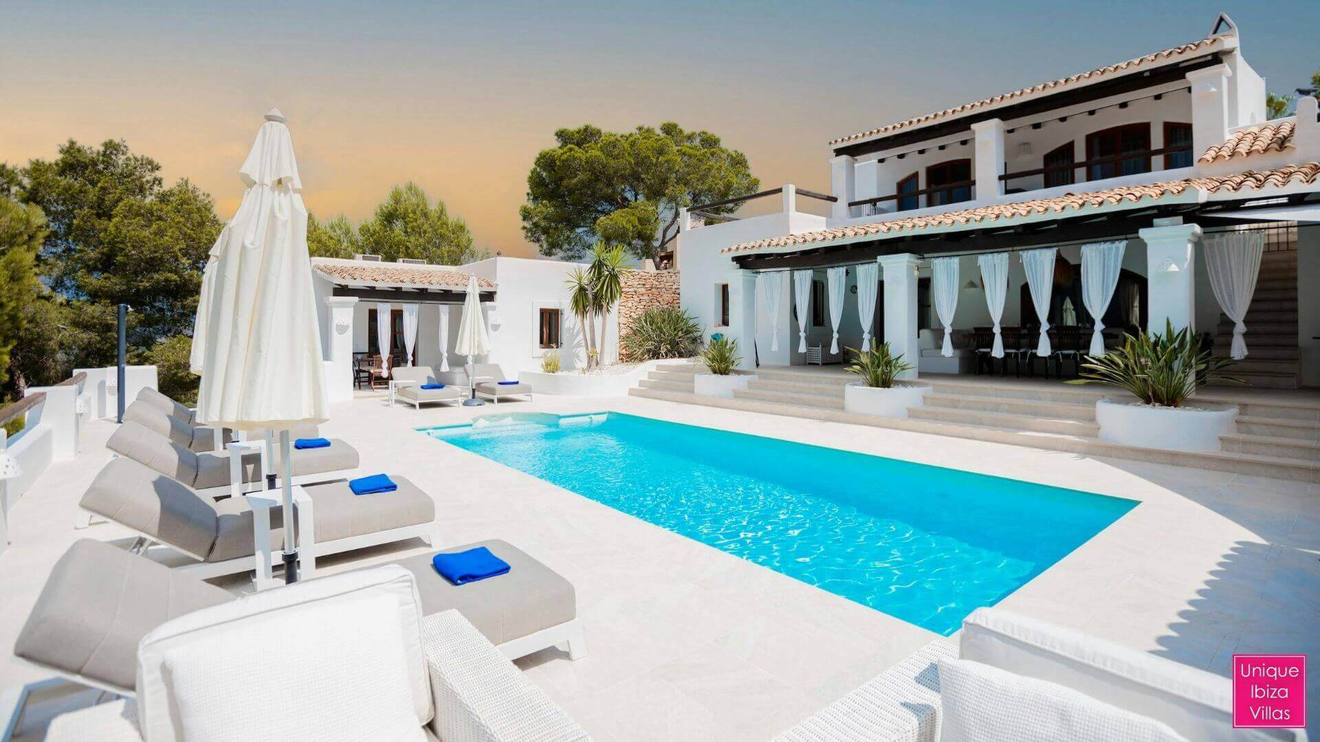  CAN DESTINO DELUXE - 6 Bedrooms - Roca Llisa 