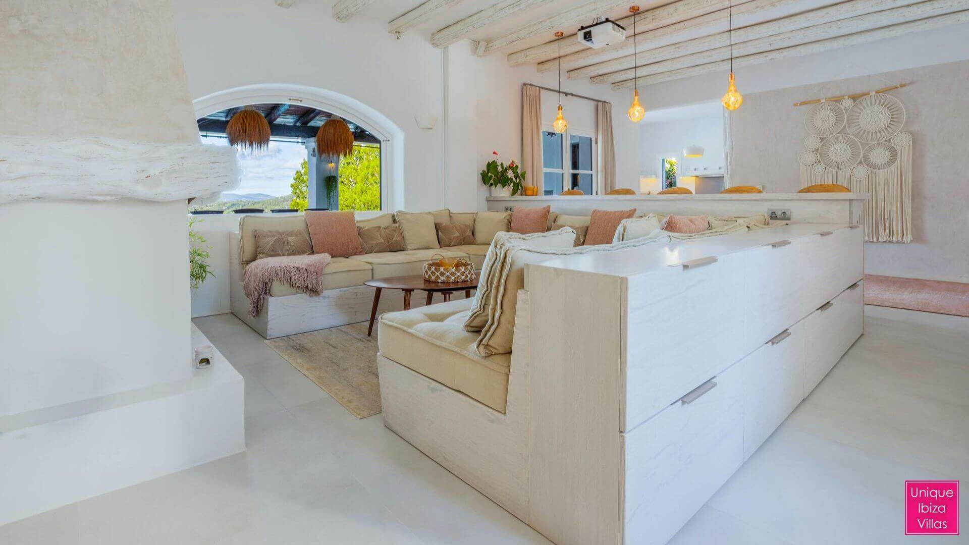  CAN DESTINO DELUXE - 6 Bedrooms - Roca Llisa 
