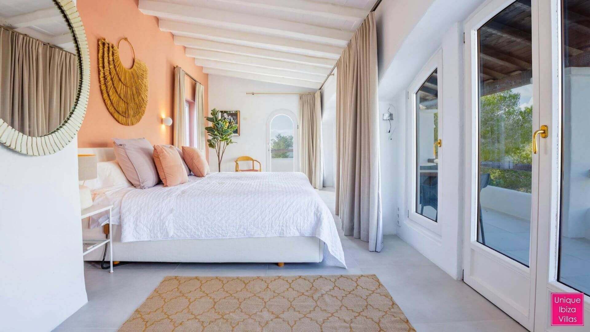  CAN DESTINO DELUXE - 6 Bedrooms - Roca Llisa 