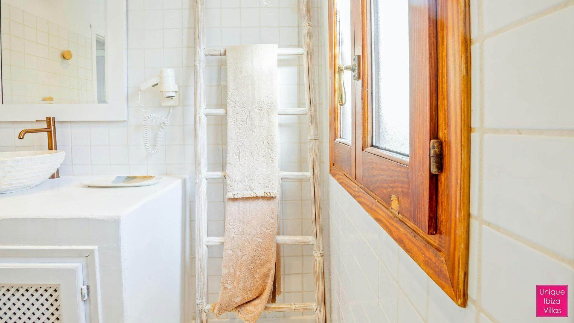  CAN DESTINO DELUXE - 6 Bedrooms - Roca Llisa 