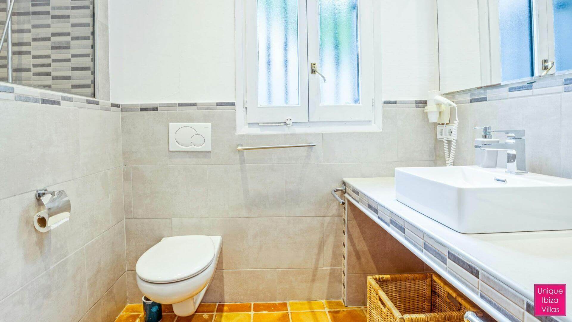  CAN DESTINO DELUXE - 6 Bedrooms - Roca Llisa 