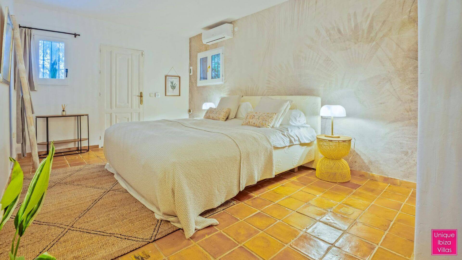  CAN DESTINO DELUXE - 6 Bedrooms - Roca Llisa 