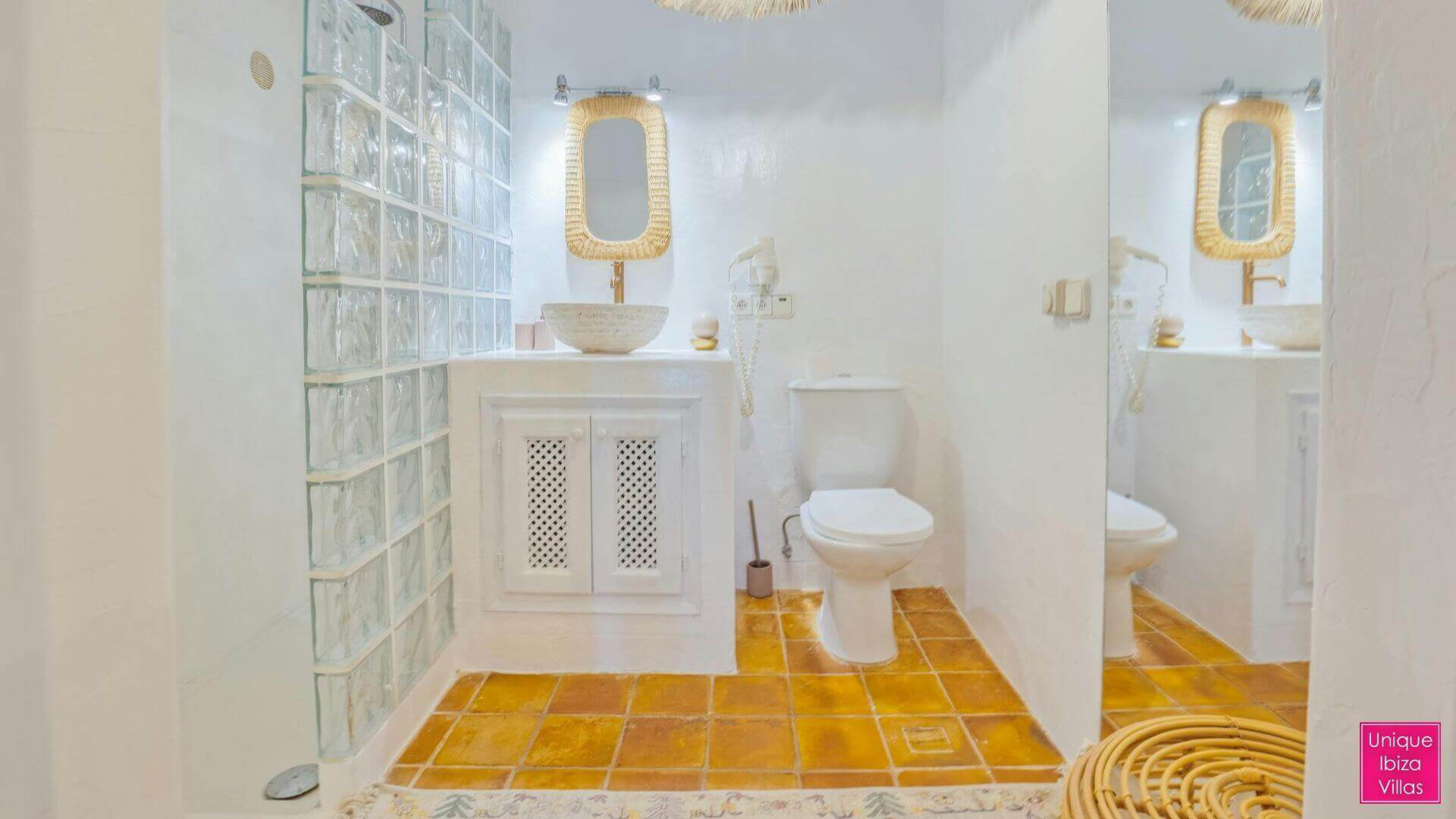  CAN DESTINO DELUXE - 6 Bedrooms - Roca Llisa 