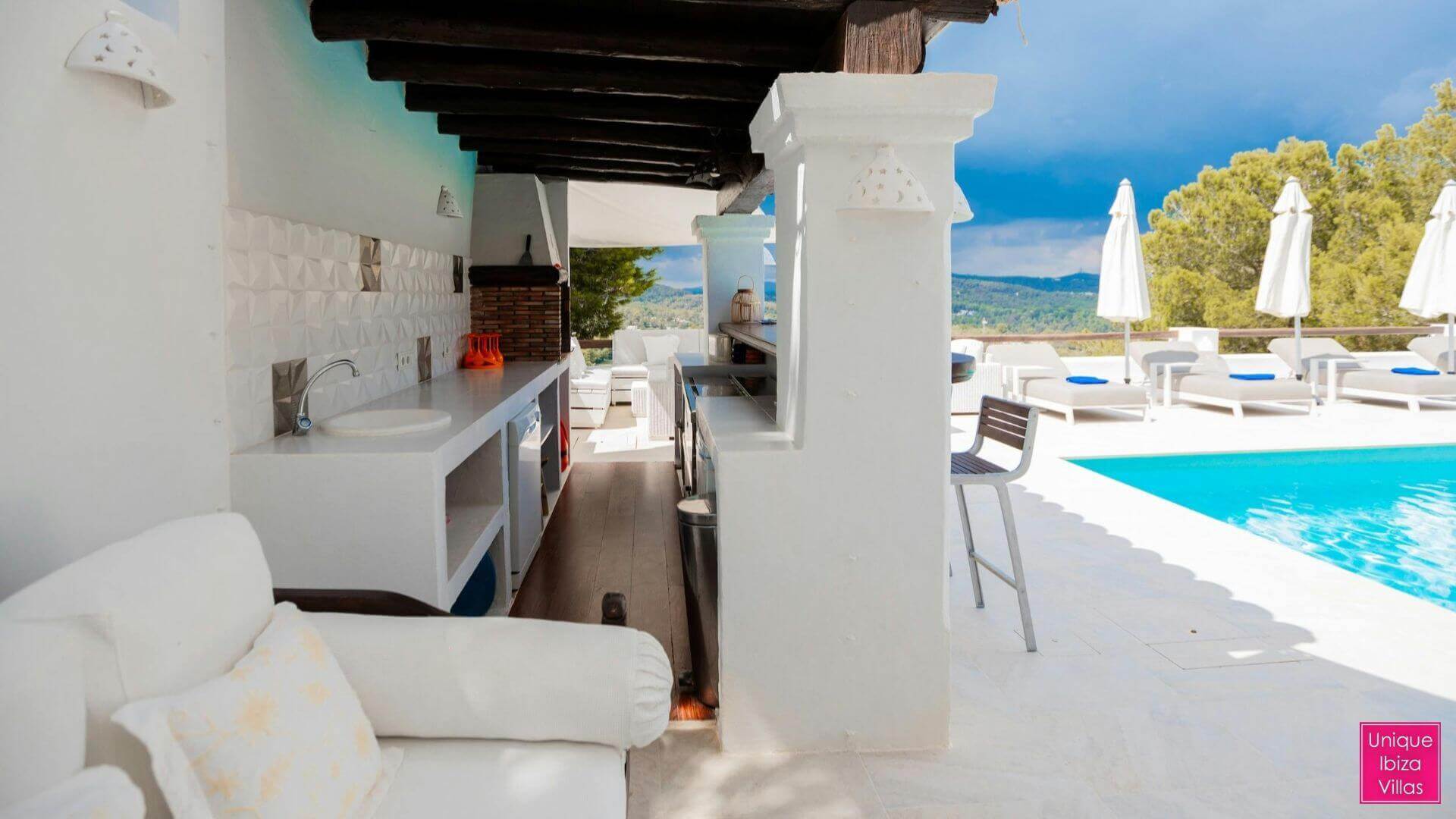  CAN DESTINO DELUXE - 6 Bedrooms - Roca Llisa 