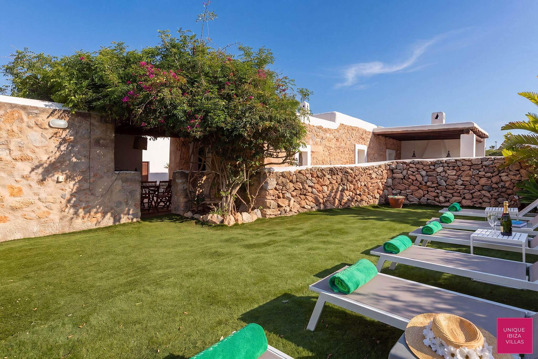  - VILLA CAN MARSCOCH - 5 Bedrooms - Near Ibiza Town 