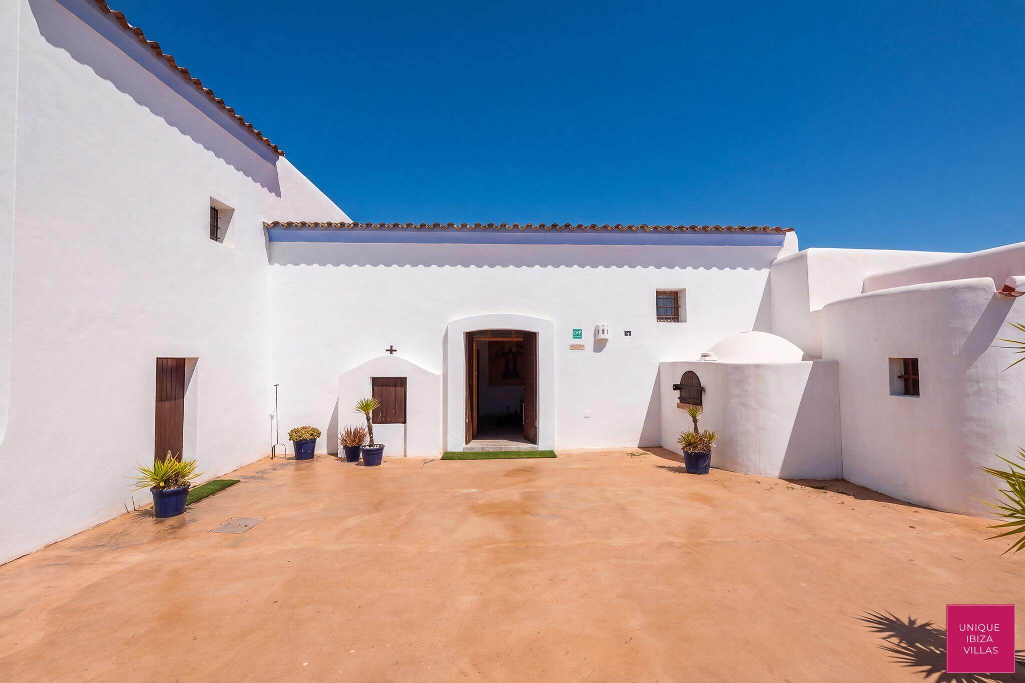  - VILLA CAN MARSCOCH - 5 Bedrooms - Near Ibiza Town 