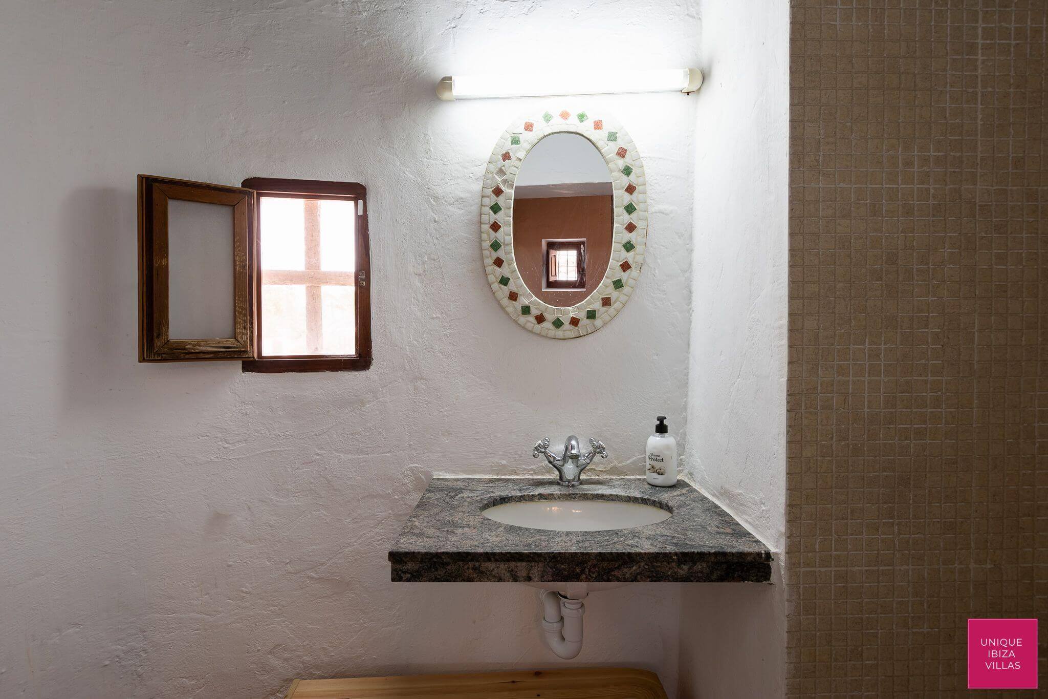  - VILLA CAN MARSCOCH - 5 Bedrooms - Near Ibiza Town 