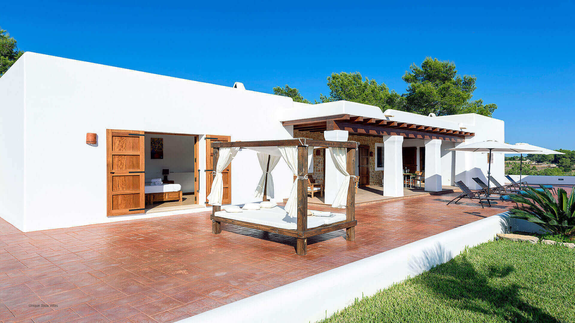 VILLA DALT S'ERA - 3 Bedrooms - Santa Gertrudis (Rural)