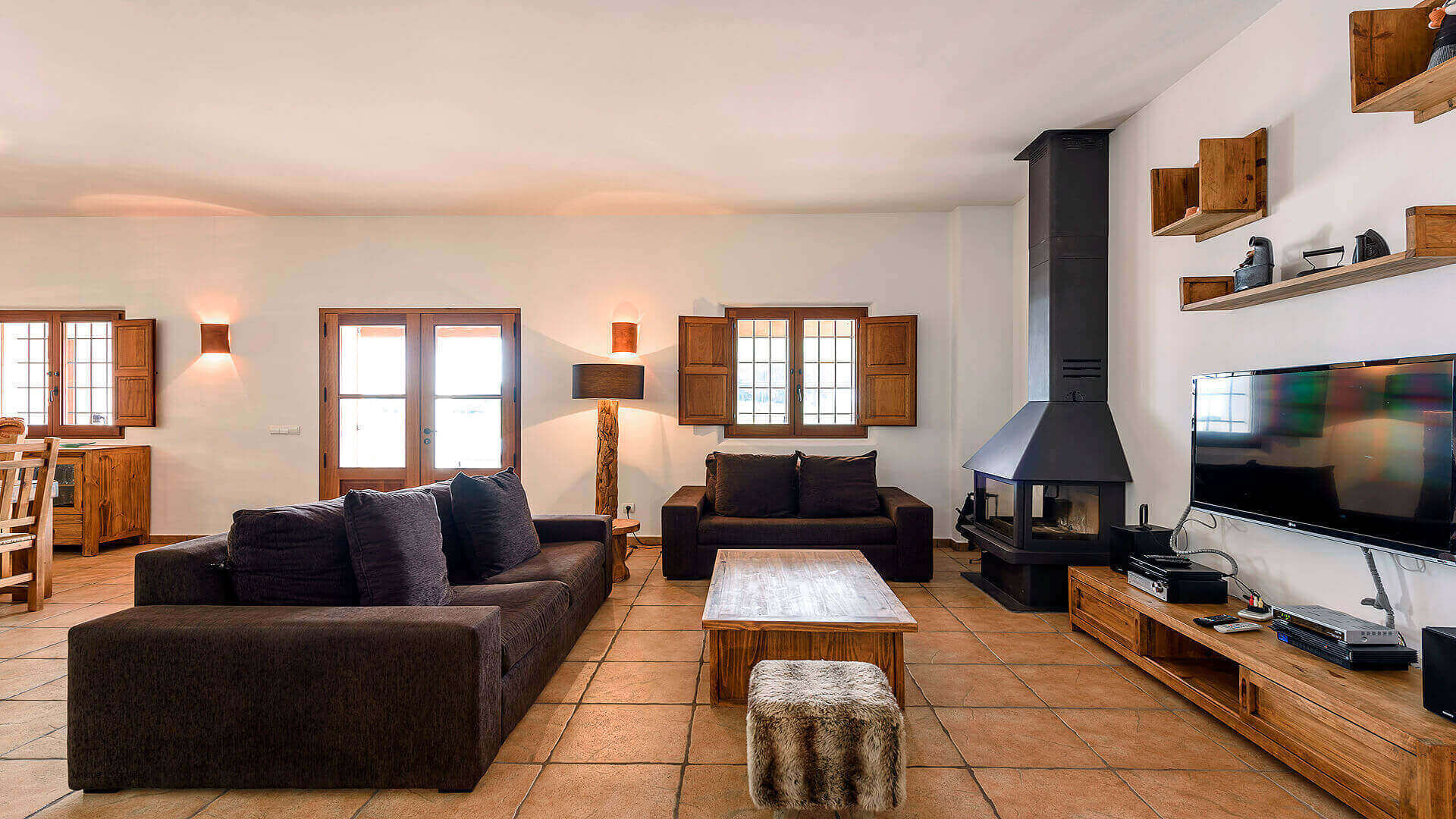 VILLA DALT S'ERA - 3 Bedrooms - Santa Gertrudis (Rural)